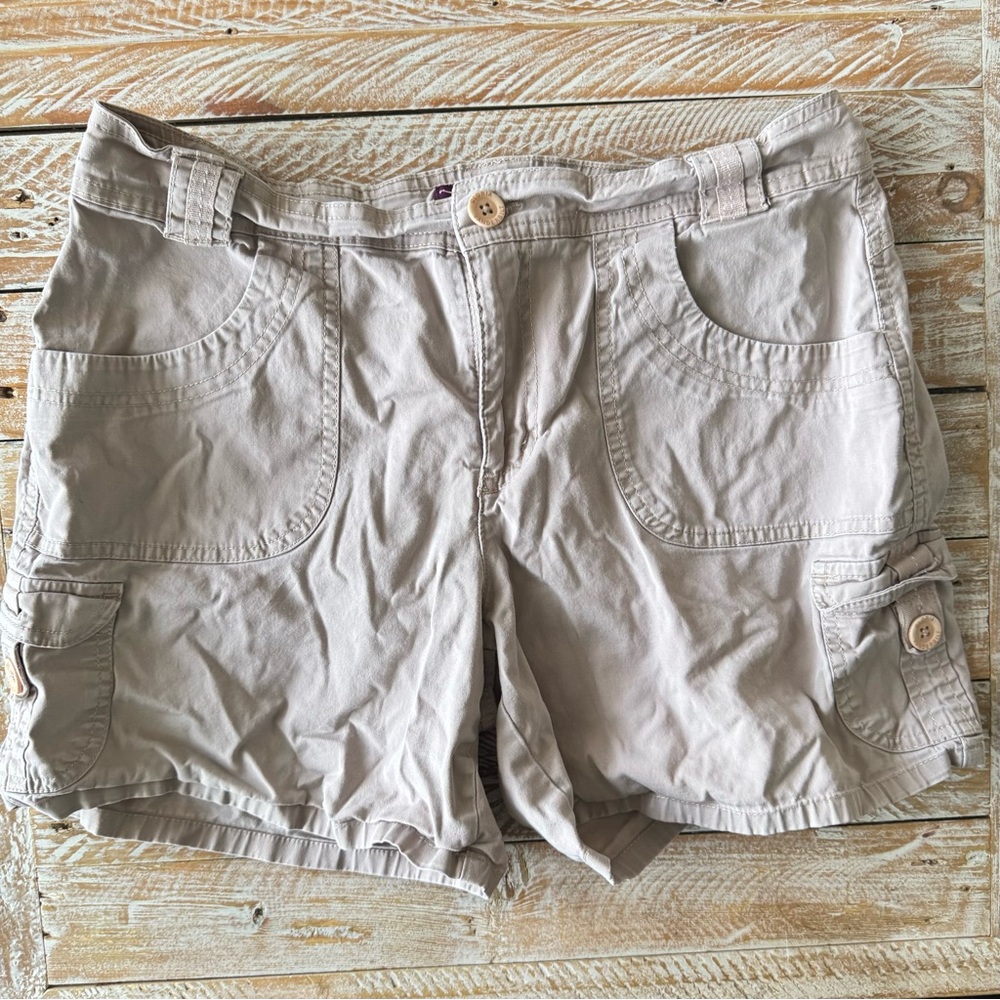 🩳Gloria Vanderbilt Women's Cargo Shorts🩳 ~8